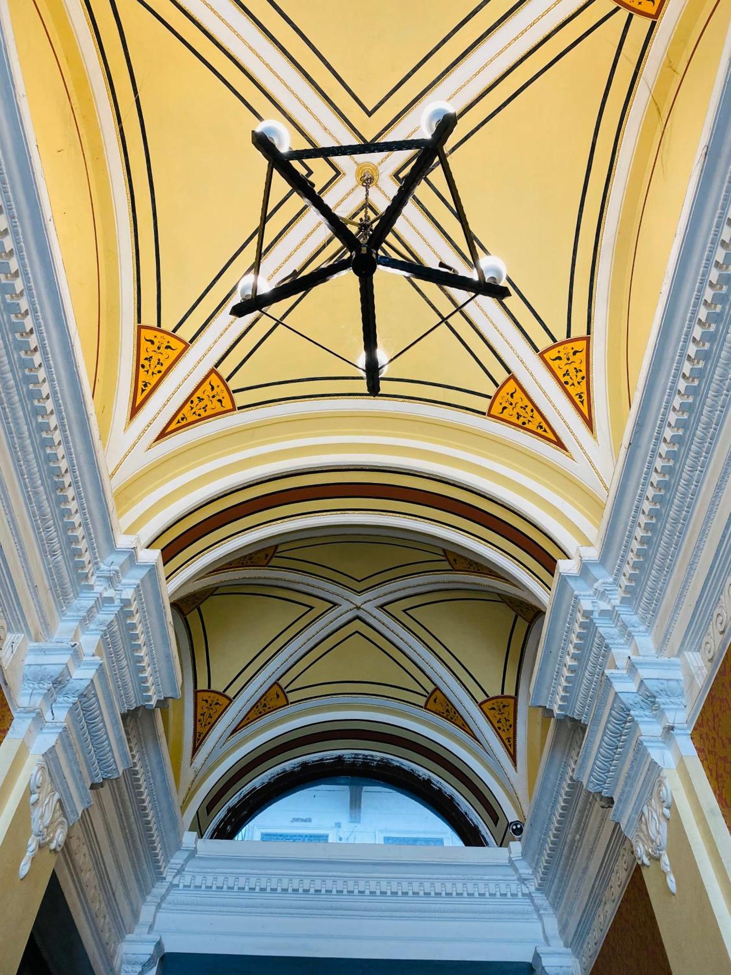 Opera16 Guestrooms Budapeste Exterior foto